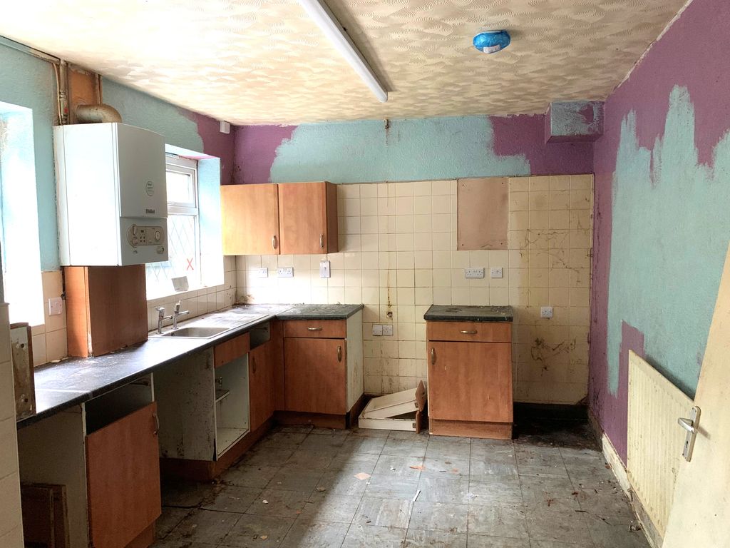Property photo 3 of 8 1512