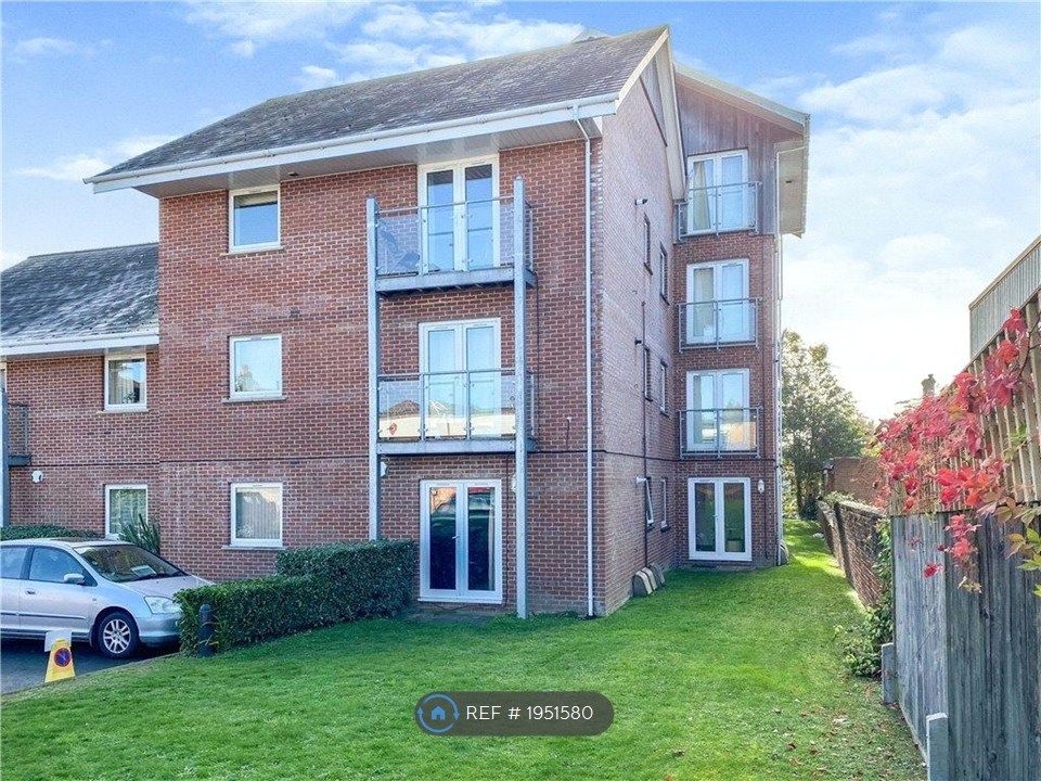 Property photo 1 of 9