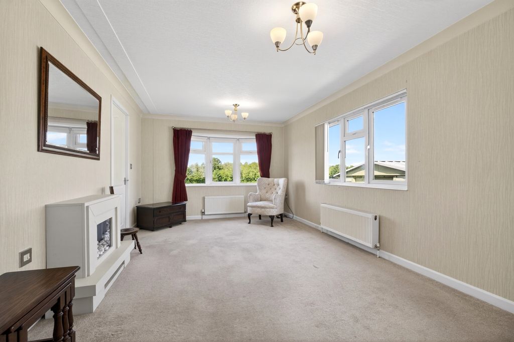 Property photo 2 of 14 Img_7630