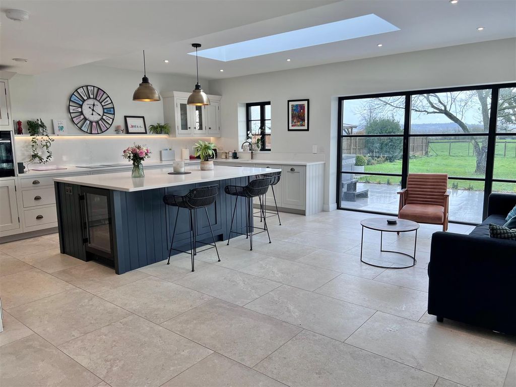 Property photo 3 of 22 Kitchen 1.Jpg