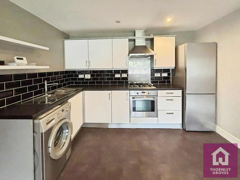 Property photo 2 of 9 Picture No. 23