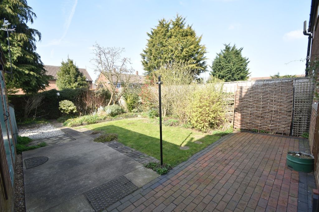 Property photo 2 of 9 5188141