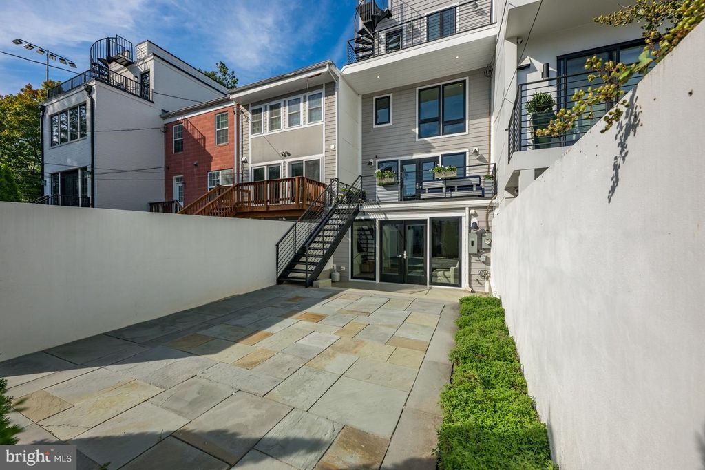 Property photo 1 of 2 <Alttext/>