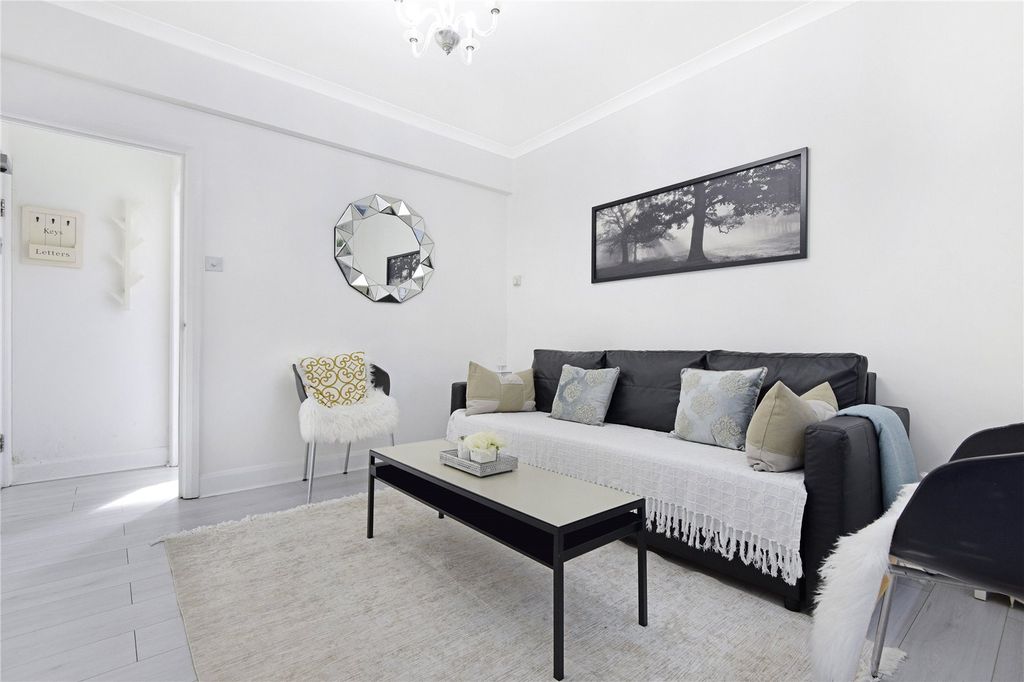 Property photo 3 of 13 Picture No. 07