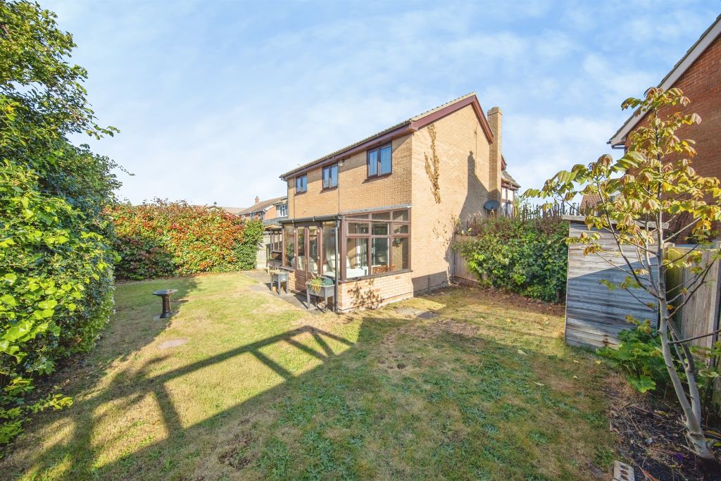 Property photo 2 of 18