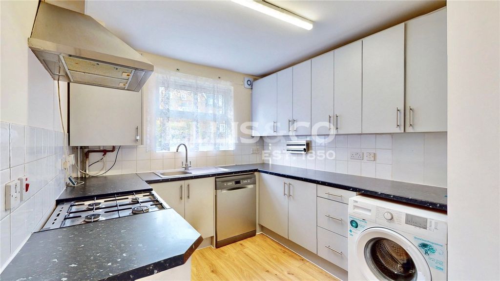 Property photo 2 of 19 Picture No. 29