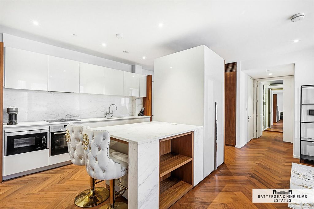 Property photo 2 of 30