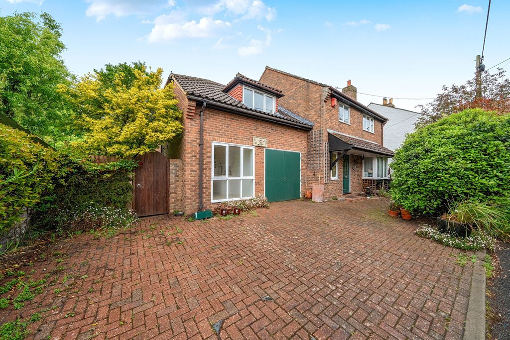 Property photo 1 of 23