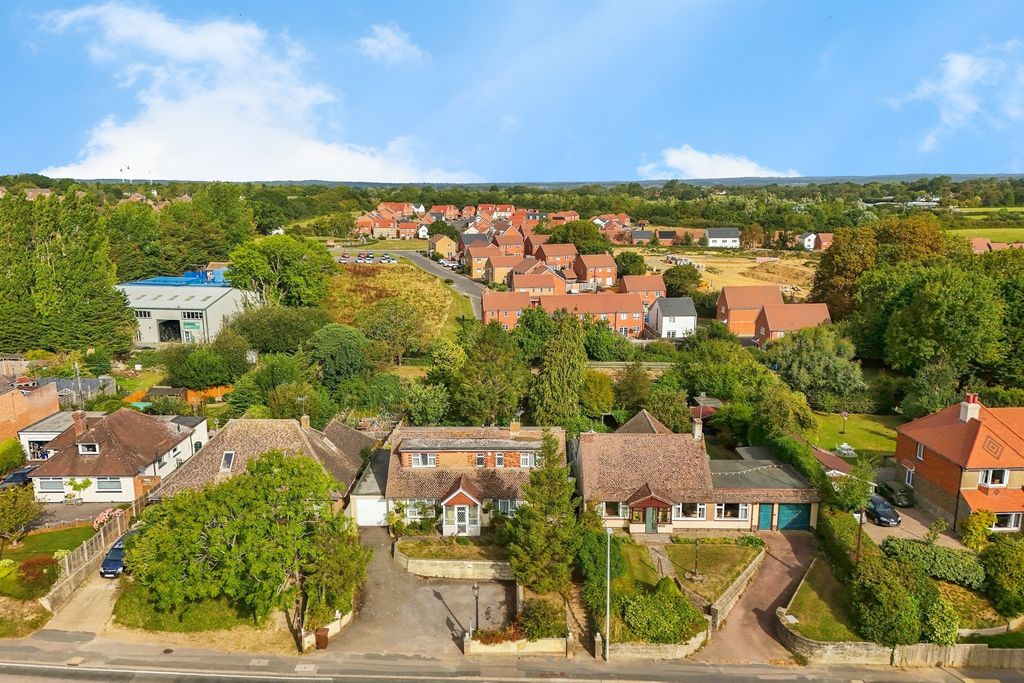 Property photo 1 of 21