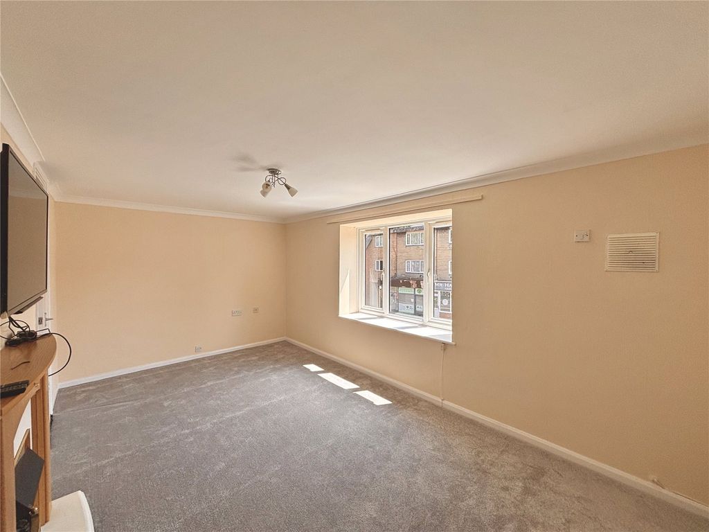 Property photo 3 of 28 Picture No. 20