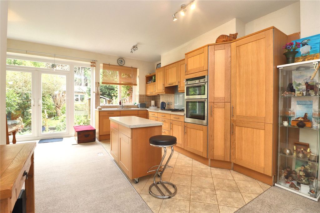 Property photo 3 of 14 Picture No. 17