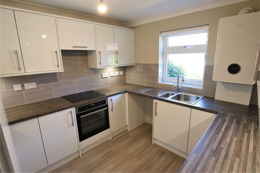 Property photo 2 of 10 Img_9244
