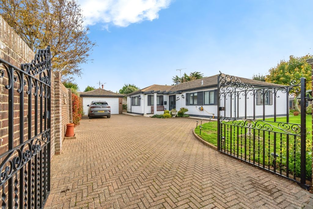 Property photo 1 of 17 Photo