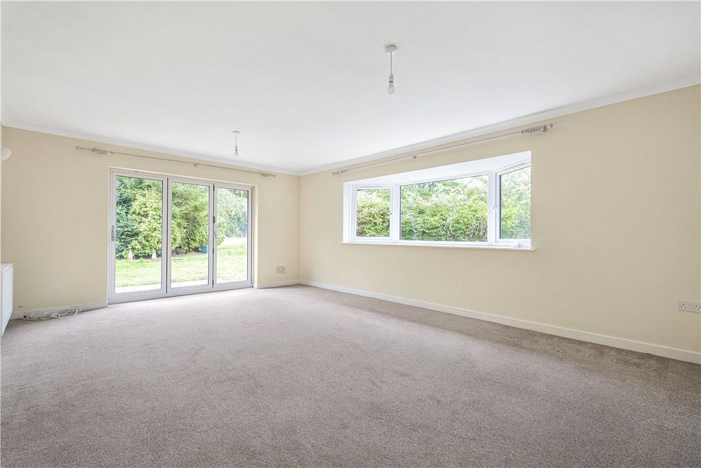 Property photo 2 of 21 Picture No. 02