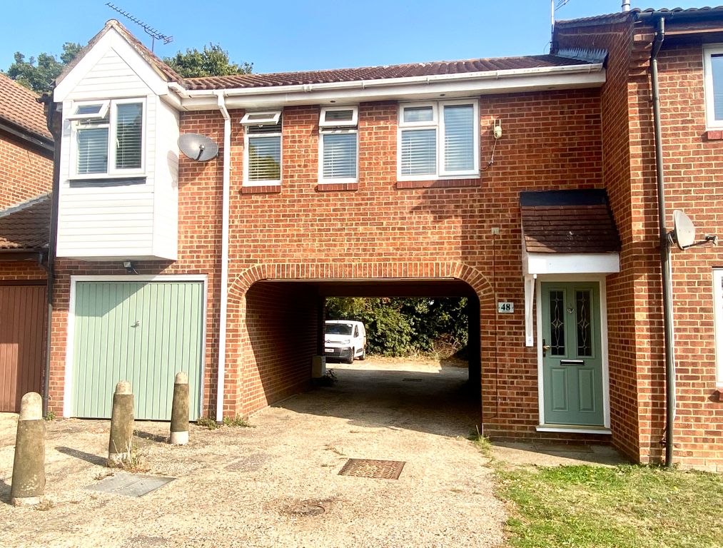 Property photo 1 of 8 Front