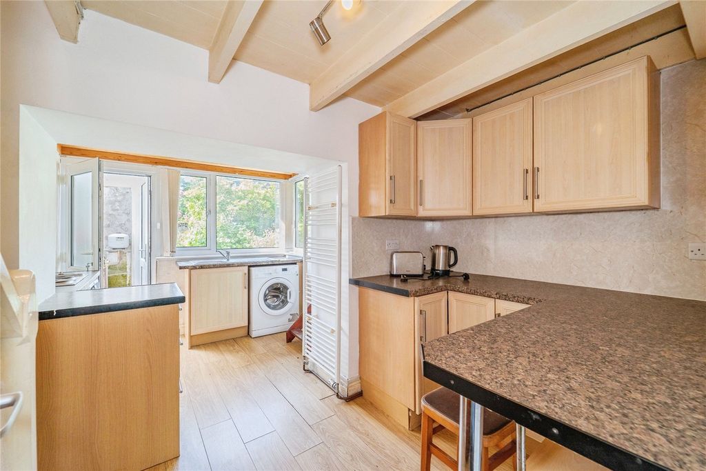 Property photo 2 of 12 Picture No. 22