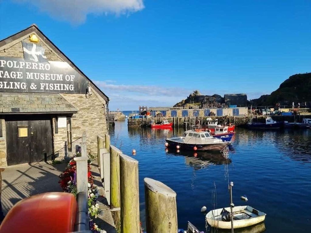 Property photo 2 of 6