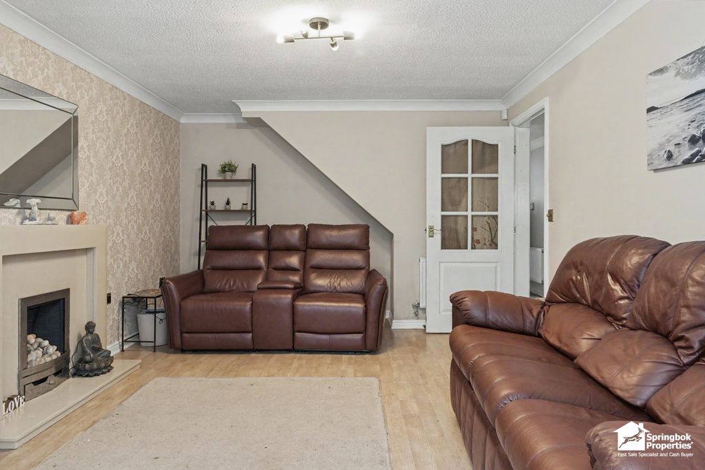 Property photo 3 of 13 Image 2