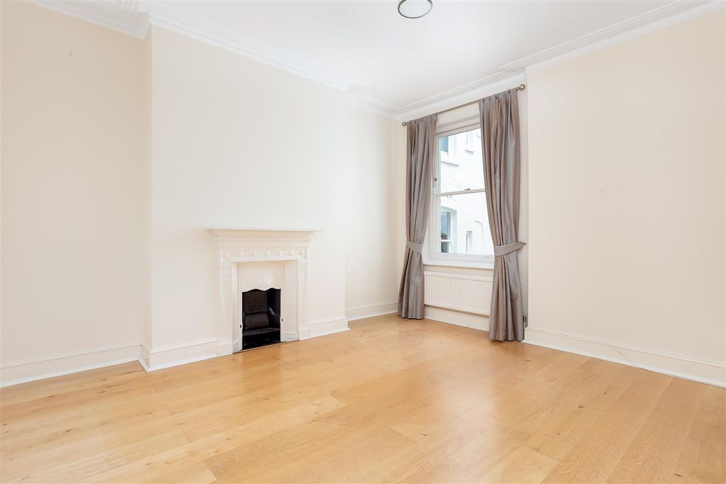 Property photo 3 of 8