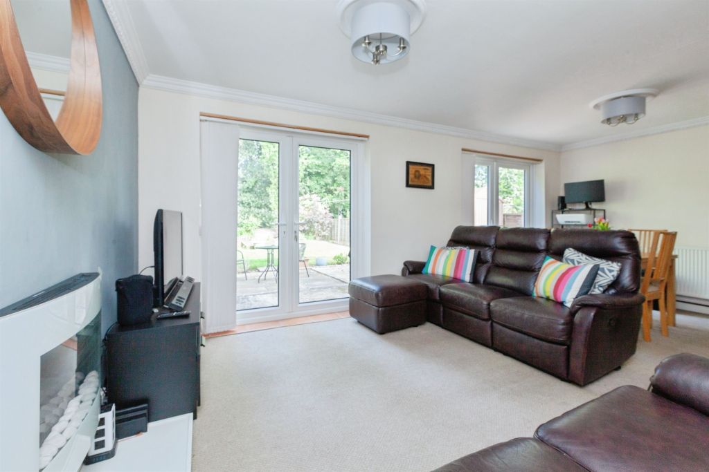 Property photo 3 of 17