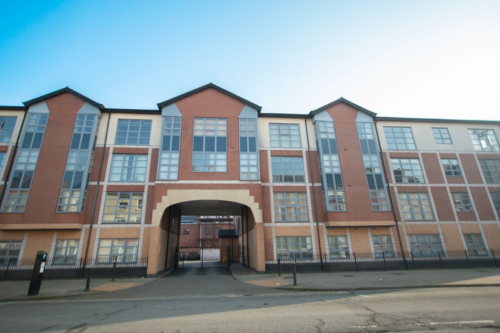 Property photo 1 of 9