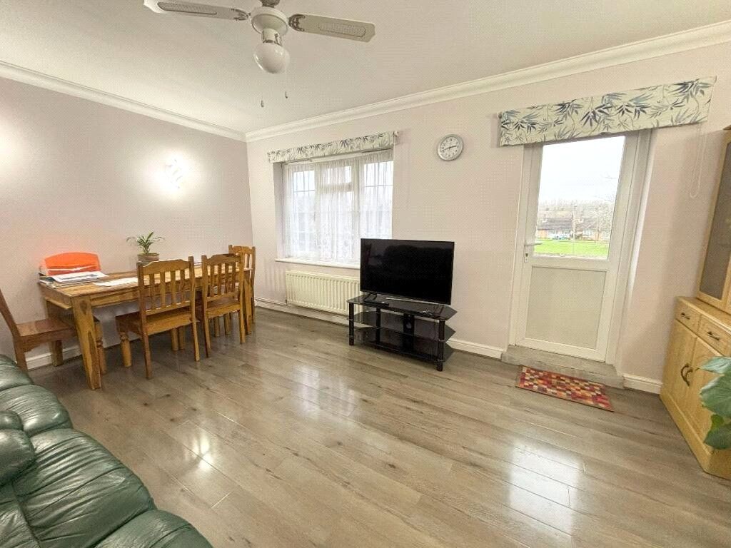 Property photo 2 of 6 Picture No. 10