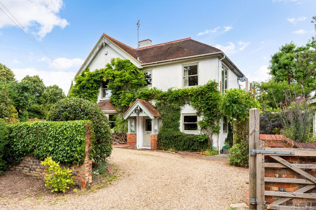 Property photo 1 of 40