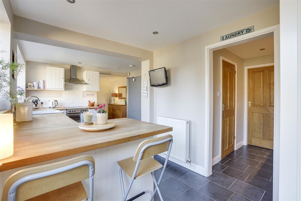 Property photo 2 of 29 248.Jpg