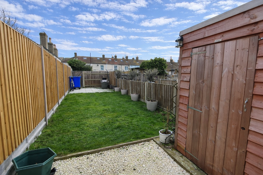 Property photo 3 of 8