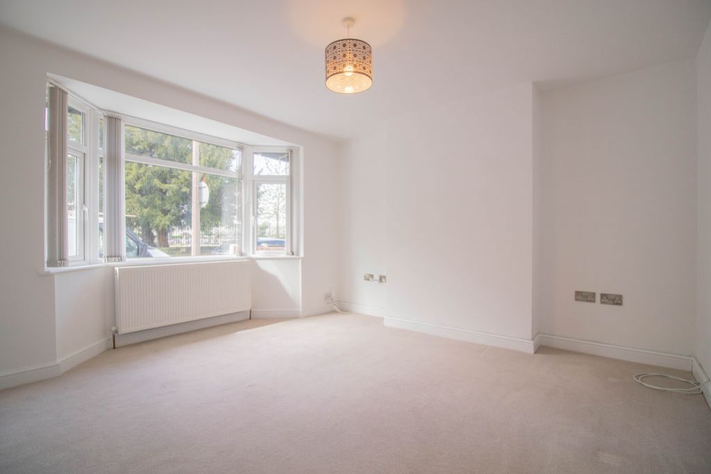 Property photo 2 of 14 7c52656ba90710F71E023Ead32B05cd132737471