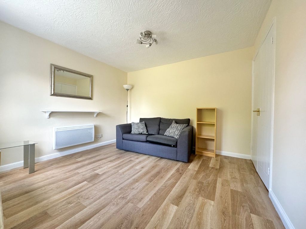 Property photo 2 of 8 Picture No. 03