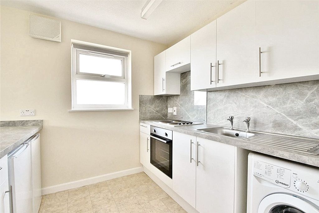 Property photo 2 of 6 Picture No. 05