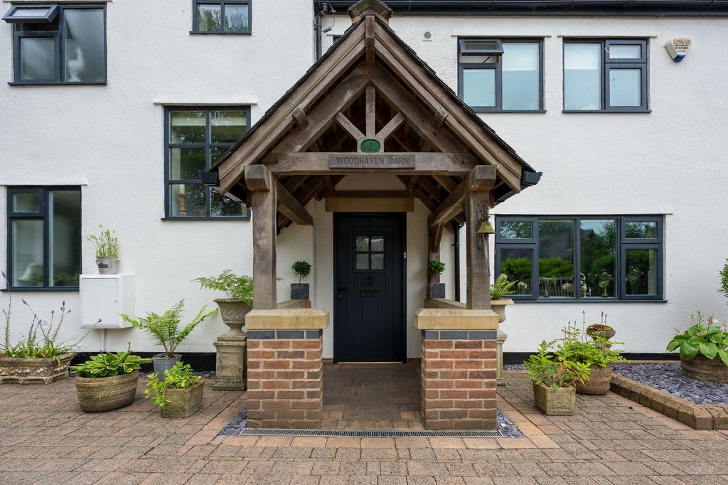 Property photo 2 of 55