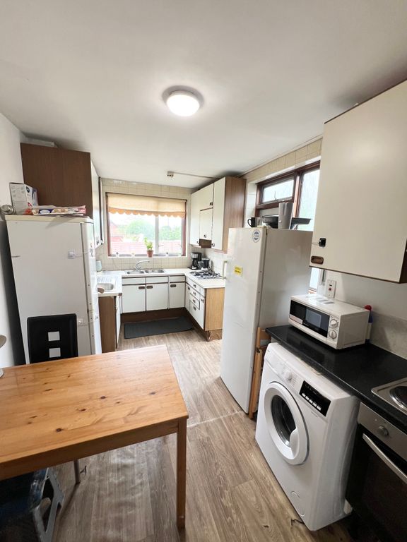 Property photo 3 of 3