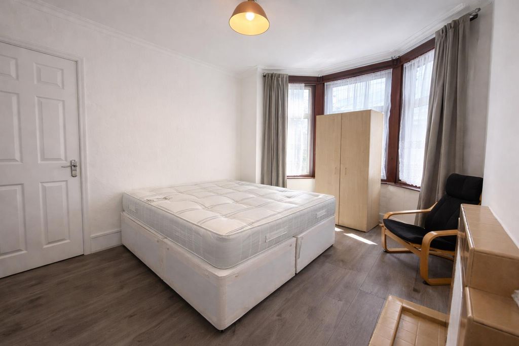 Property photo 3 of 7 3.Png