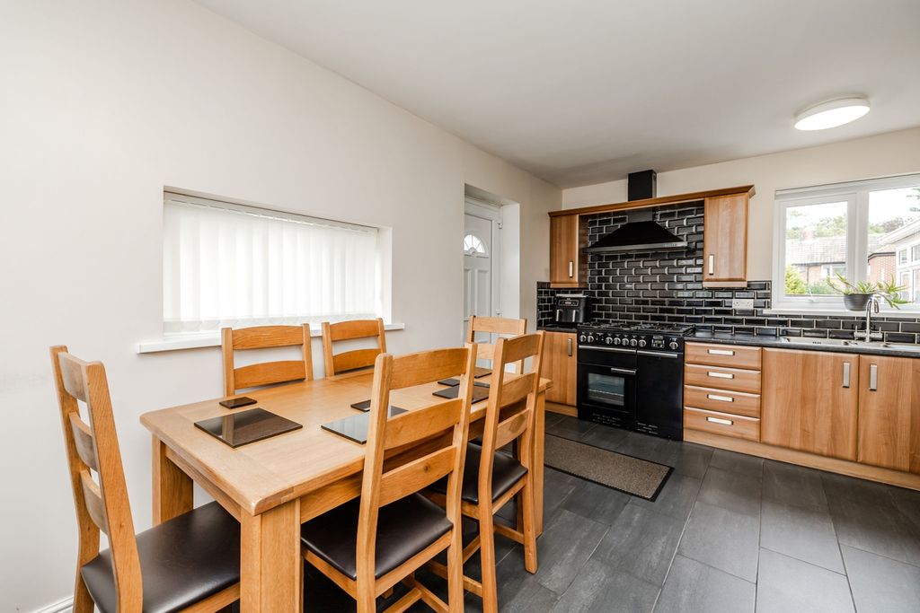 Property photo 3 of 21 9Stanningtonplace,Ponteland,Ne209Qf-18
