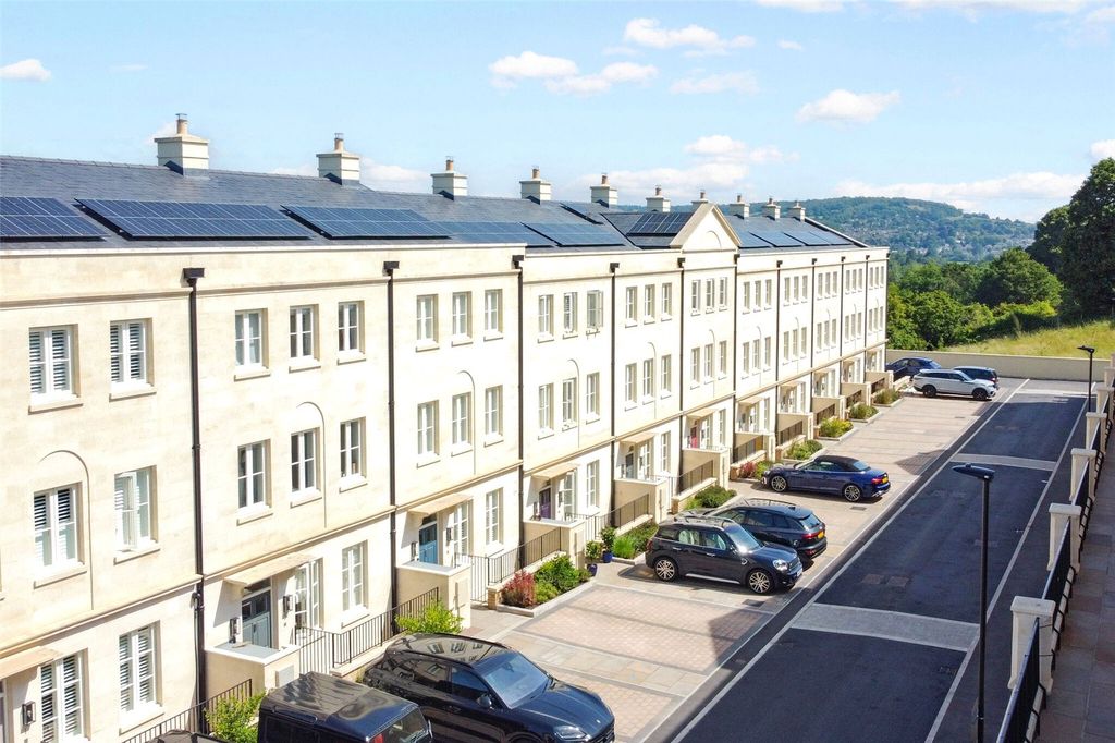 Property photo 1 of 18 Northside