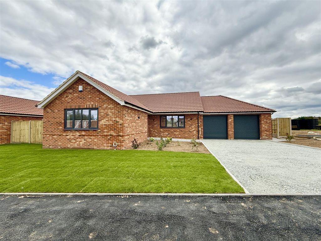 Property photo 1 of 13 Plot 2 Front Aspect (Example Photo)