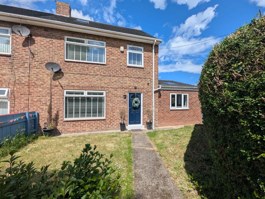 Property photo 1 of 28