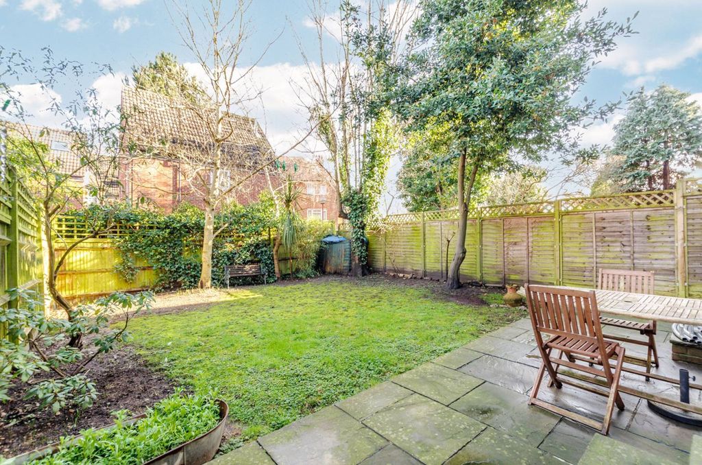 Property photo 2 of 11