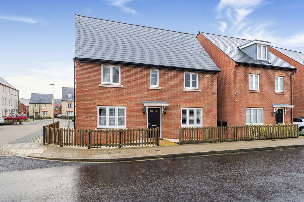 Property photo 1 of 30