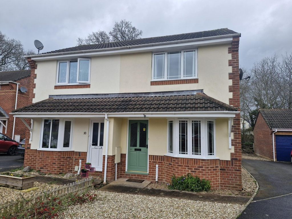 Property photo 1 of 9