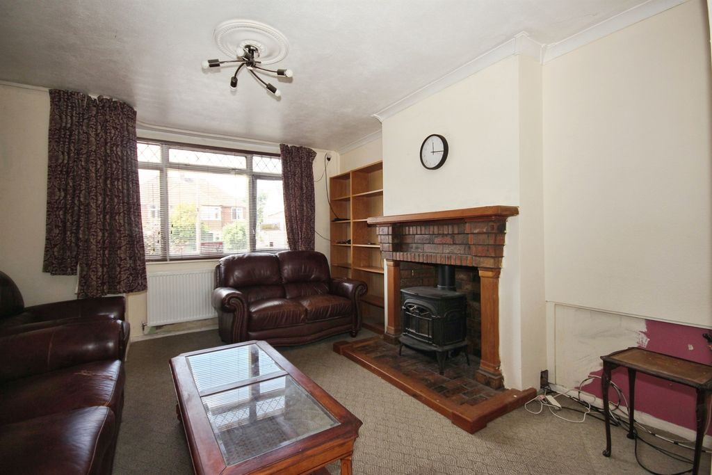 Property photo 3 of 14