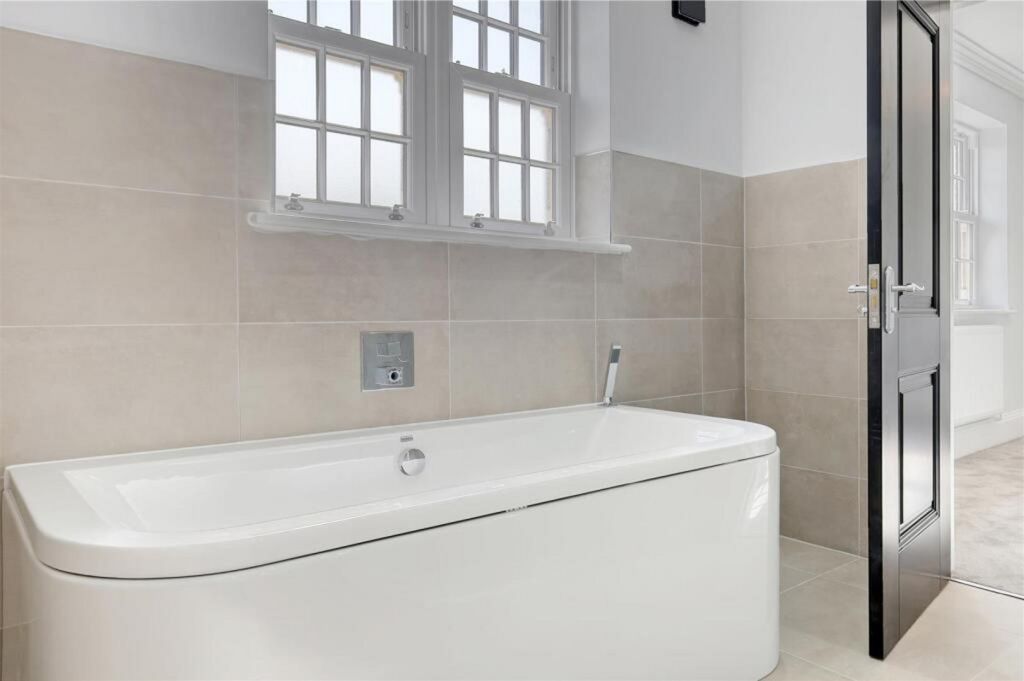 Additional image 22 of 6 bed detached house for saleIvy Chimneys, Epping CM16