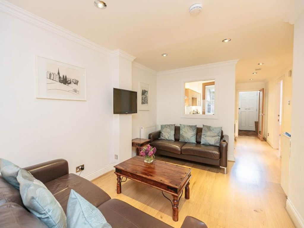 Property photo 2 of 9 1