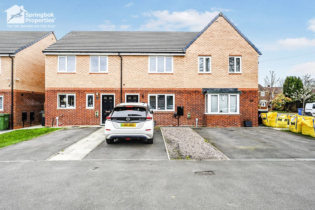 Property photo 1 of 11 Front View