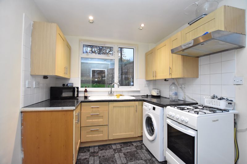 Property photo 3 of 11 Photo 4