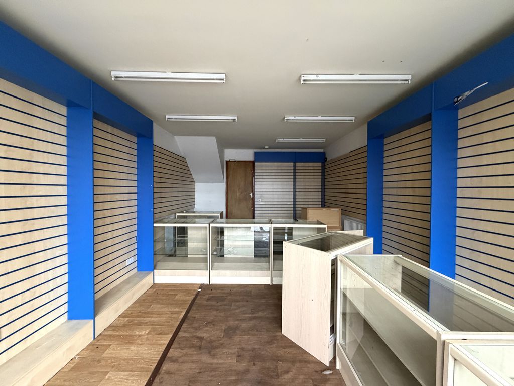 Property photo 2 of 8 Photo 5