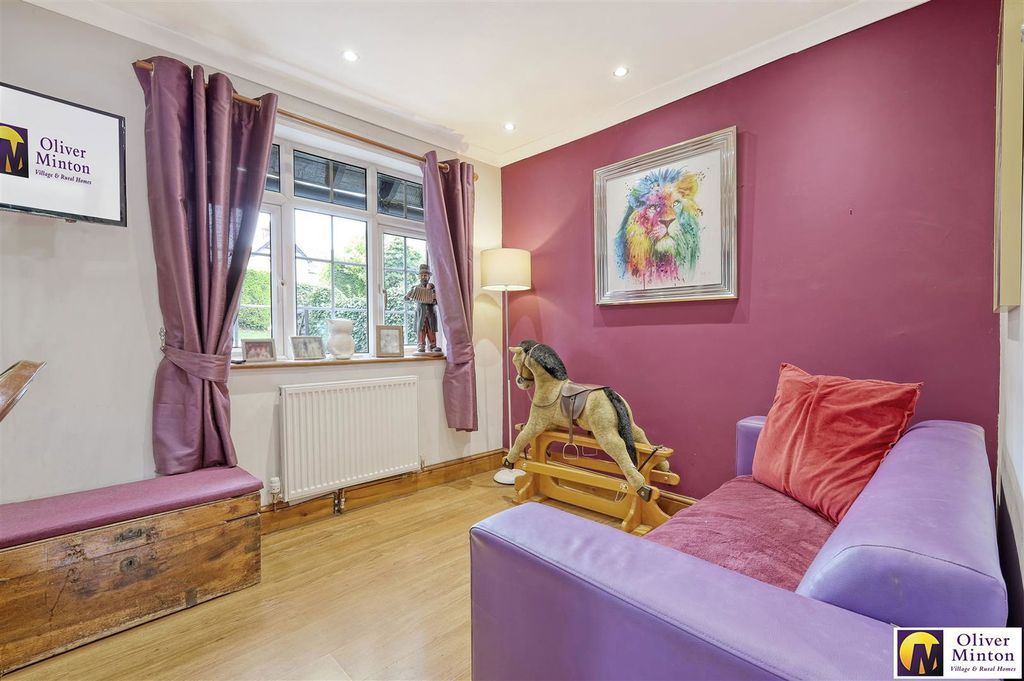 Property photo 3 of 38