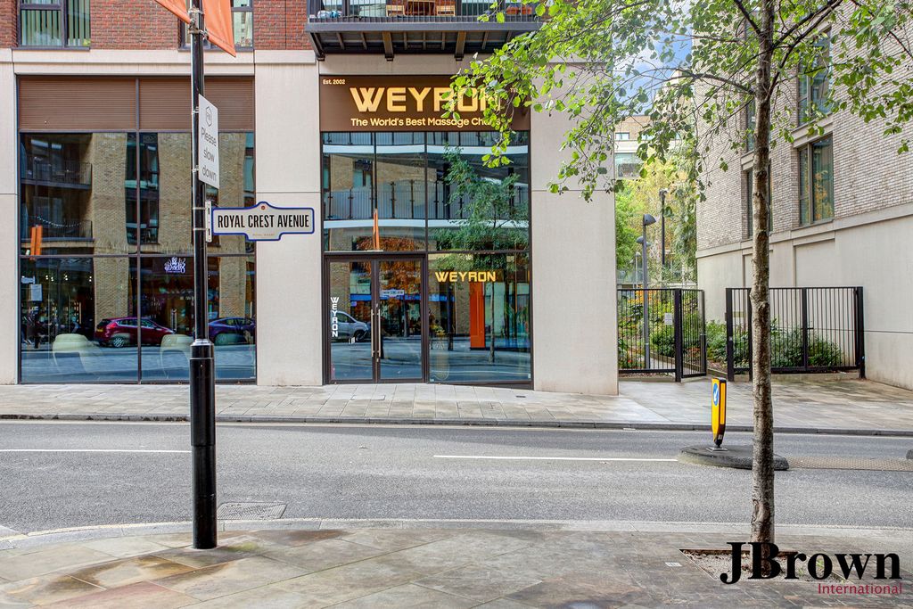 Property photo 3 of 14